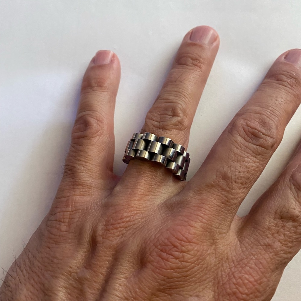 Stainless ring size 11
